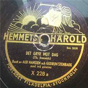 FLAC Aud Hanssen Och Gudrun Stenbakk - Det Gryr Mot dag / I Stillhet Jeg Kneler, Guds Lamm Ved Din Fot