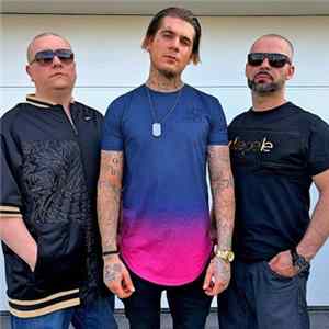 FLAC M-Squad & Hiro - Megyek Inni